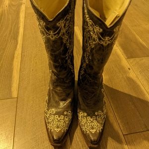 Women's corral size 8.5 women's cowgirl boots